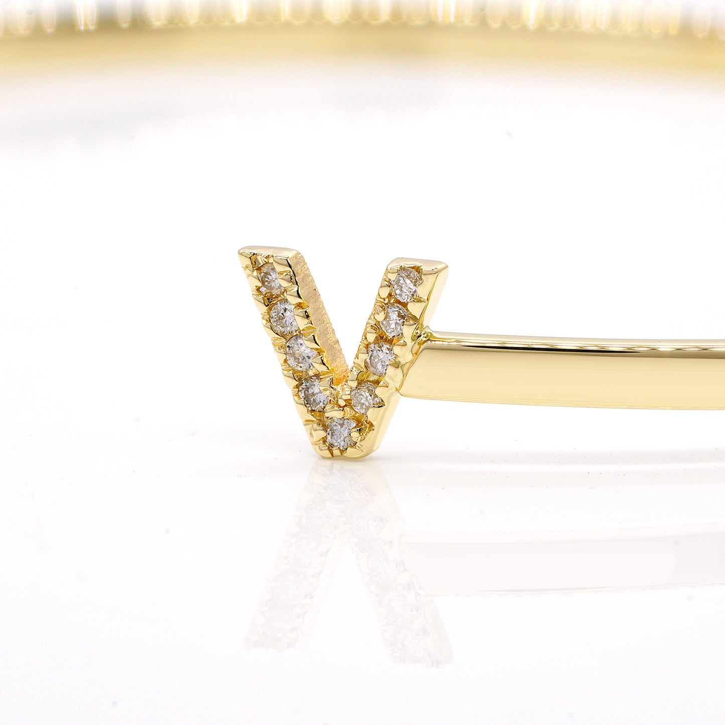 Initial Ends Bangle in 14K Gold | 6mm Tall